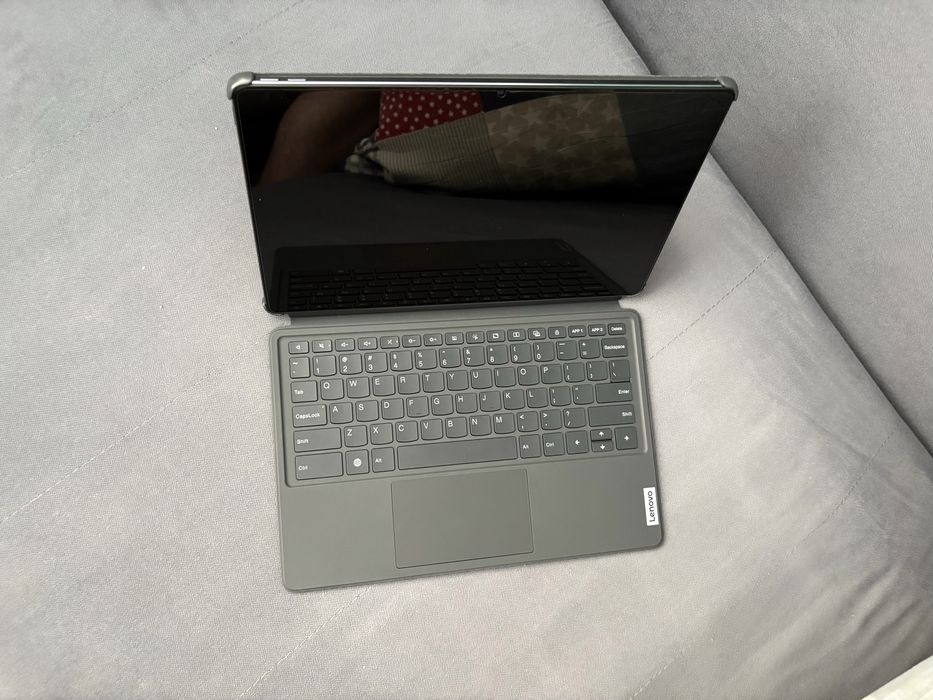 Tablet Lenovo TAB P12 + rysik + klawiatura