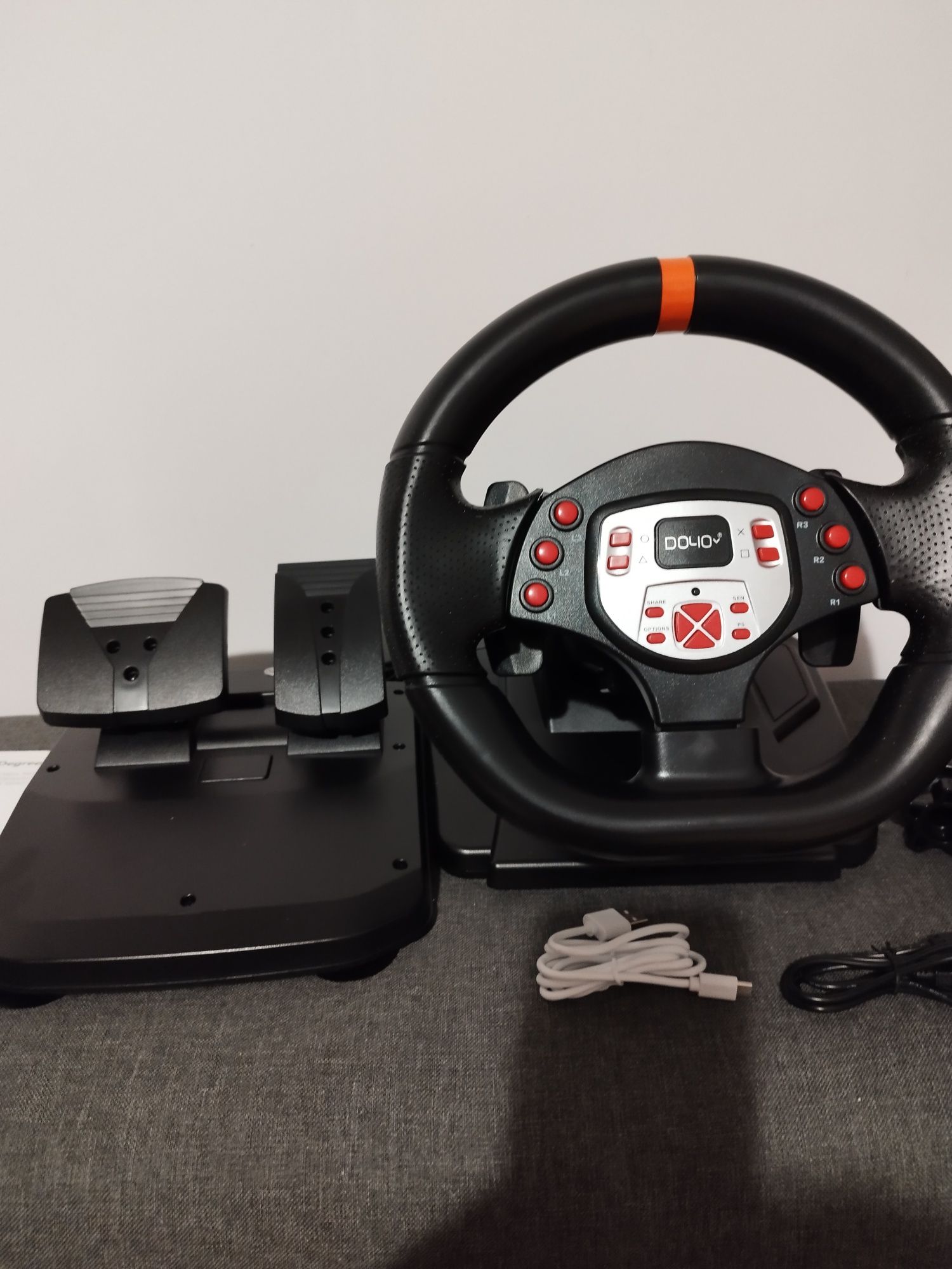 Kierownica do gier z pedałami i manetką Doyo do PC, PS4