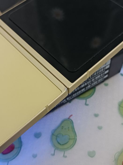 Samsung z flip 6 żółty