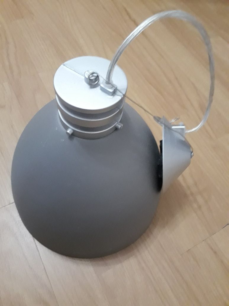 Lampa  25 cm średnica klosza.