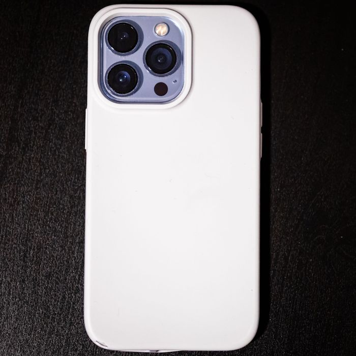 iPhone 13 Pro 128 GB • Azul Sierra • Bateria 83% • Tampa trincada