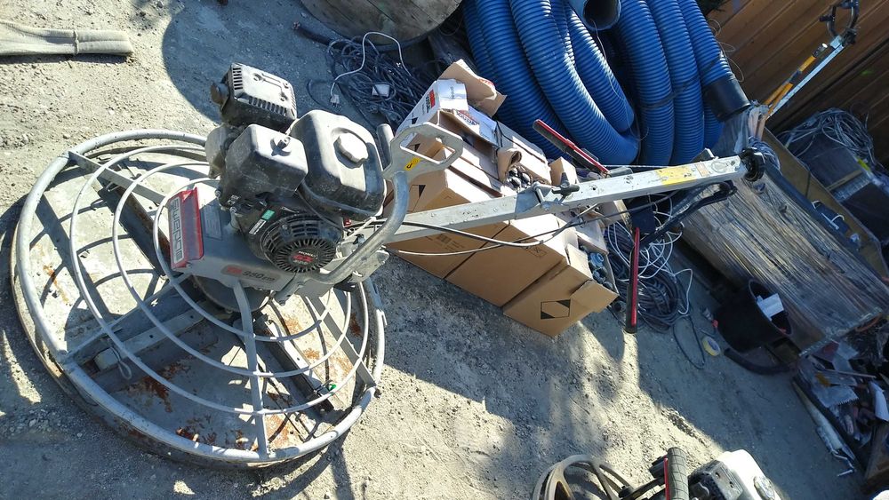 Zacieraczka spalinowa SWEPAC TR 950P STD do posadzek betonowych