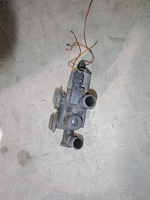 BMW E46 pompka wody elektrozawór 11.4741.2149 i inne