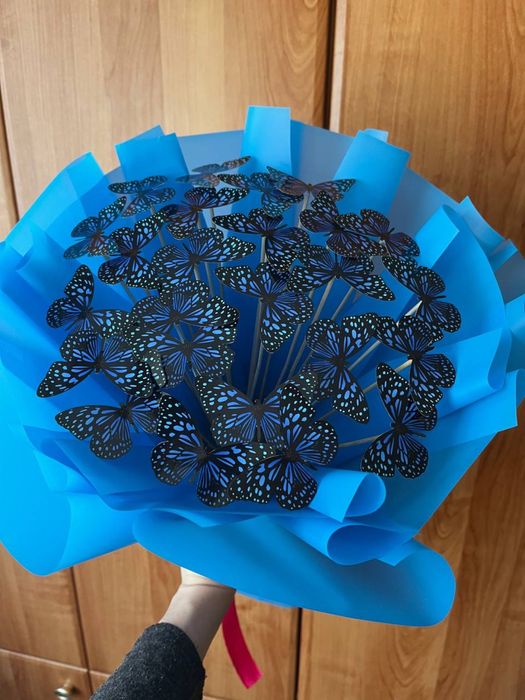 Букет із метеликів, букет из бабочек