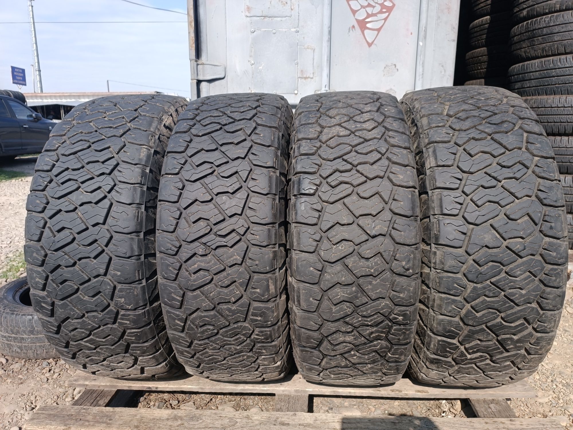 Автошини 285/70r17 cst at болото  всесезонні