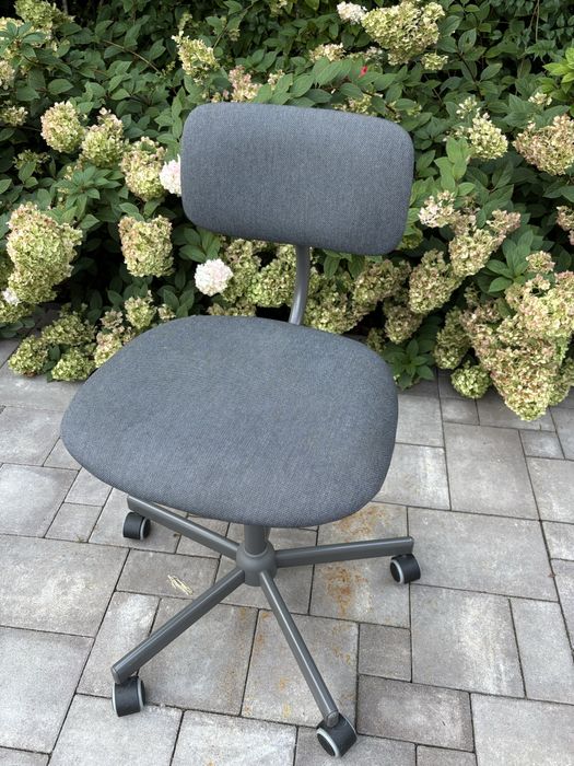 Krzeslo obrotowe Ikea