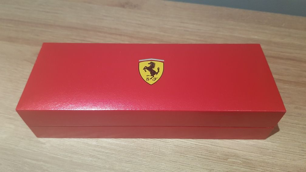 Caneta Sheaffer Ferrari NOVA