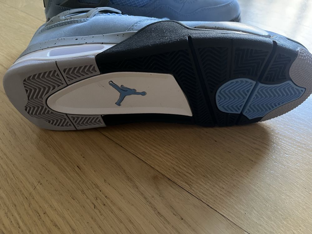 JORDAN 4 University blue R 45