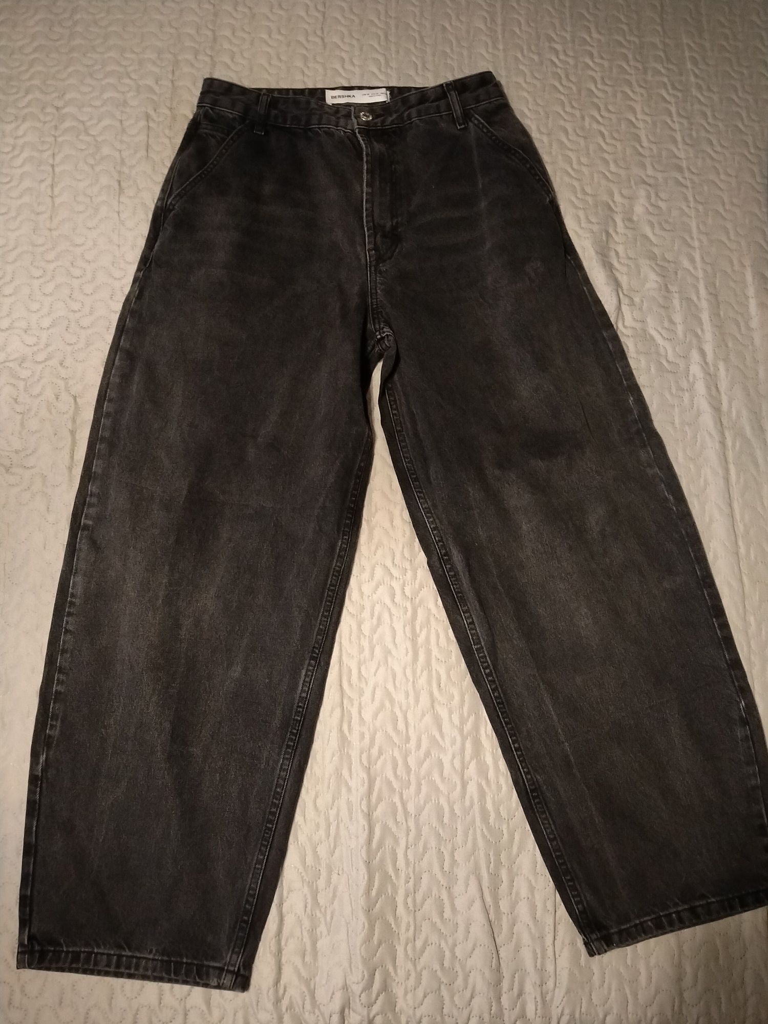Bershka spodnie jeans baggy