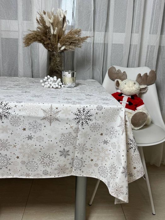 Новорічна скатертина з тефлоновим покриттям