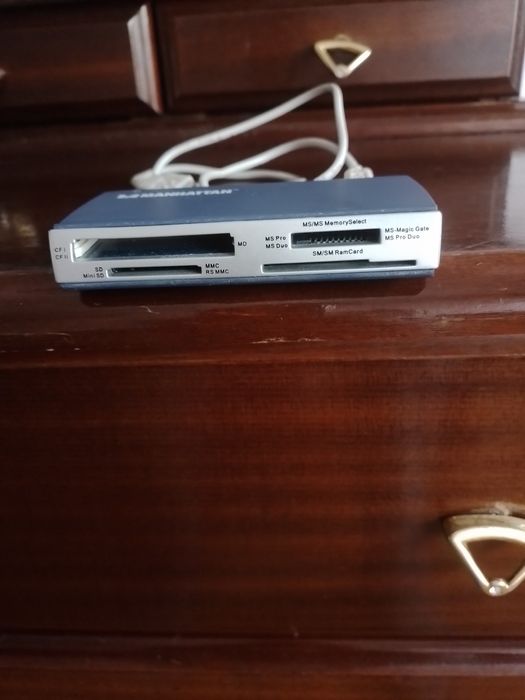 MANHATTAN Multi-Card Digital Reader64283912380929120