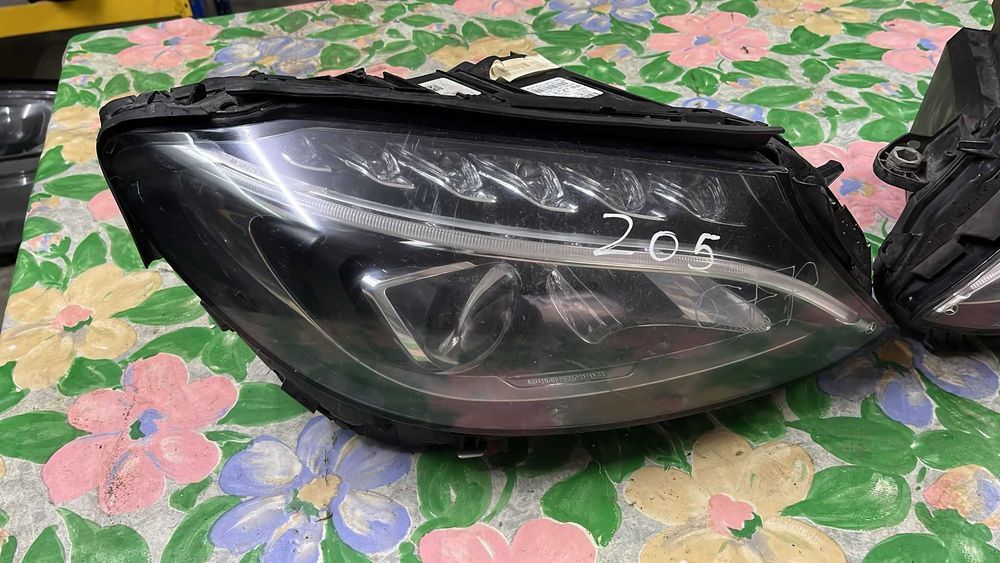 Par de Faróis Mercedes Class-c W205 LED Highperformace