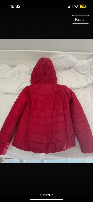 Casaco pada tempo de chuva e frio