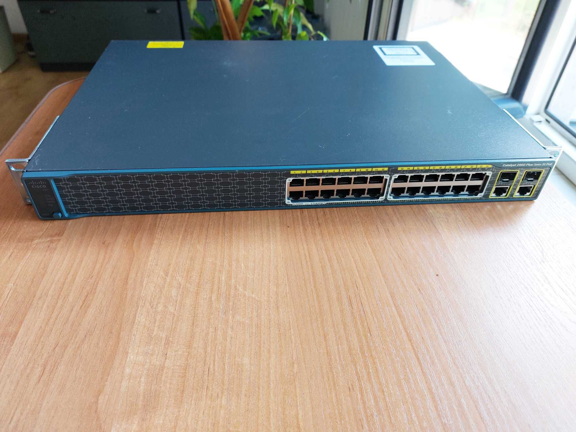 Switch POE Cisco Catalyst WS-C2960+24PC-S (24 porty)