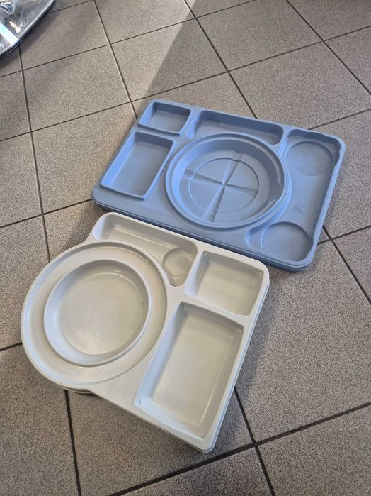 sprzedam tace pojemniki szpitalne do żywności TEMP ROYAL duża ilość!