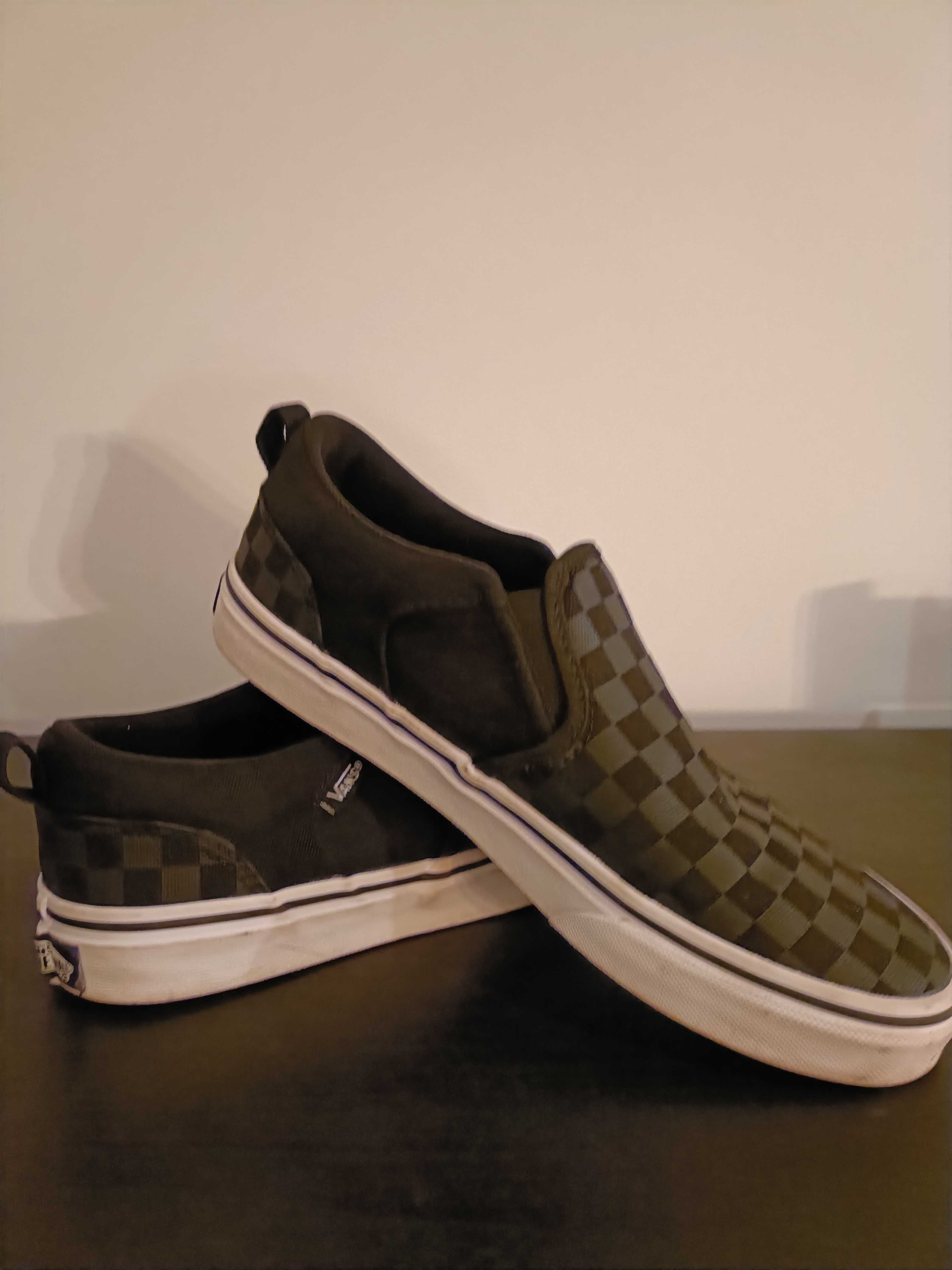 Vans Slip on pretas xadrez