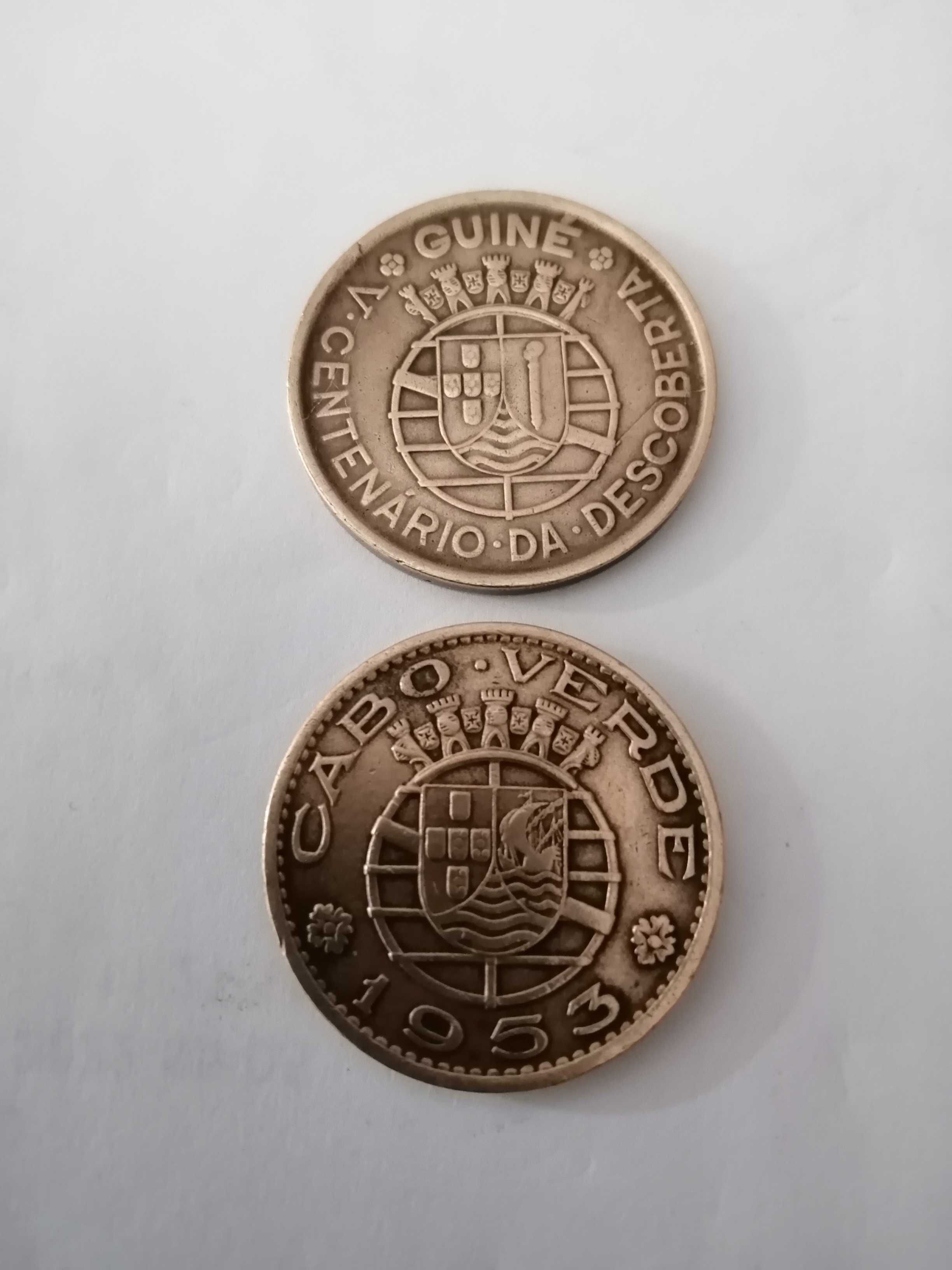 Moedas de 1 escudo de Cabo Verde, 1953, e Guiné 1946, em bronze