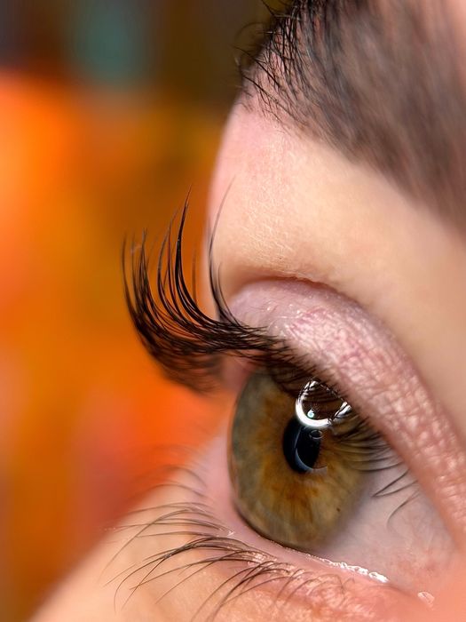 Корекція брів київ, фарбування, брови, ламінування вій м. Олімпійська