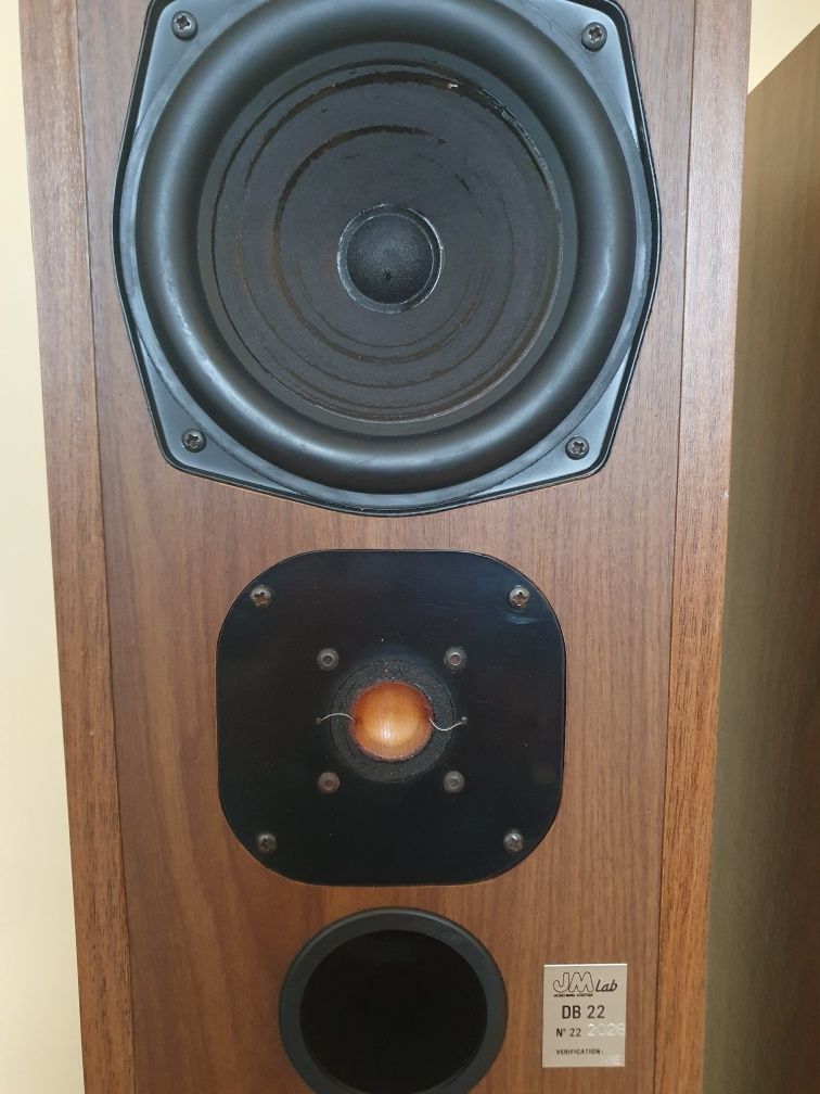 Focal JMlab DB 22