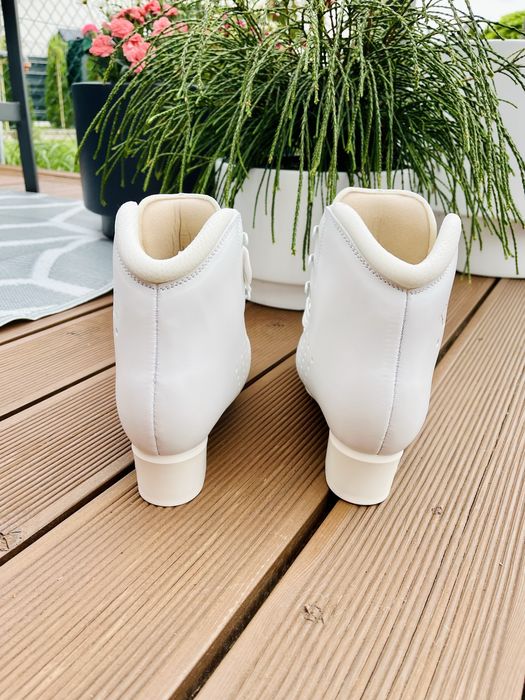 Buty Edea Ritmo rozm 260 C Rolki, wrotki figurowe