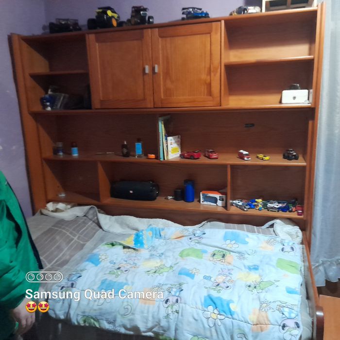 Vendo cama madeira maciça
