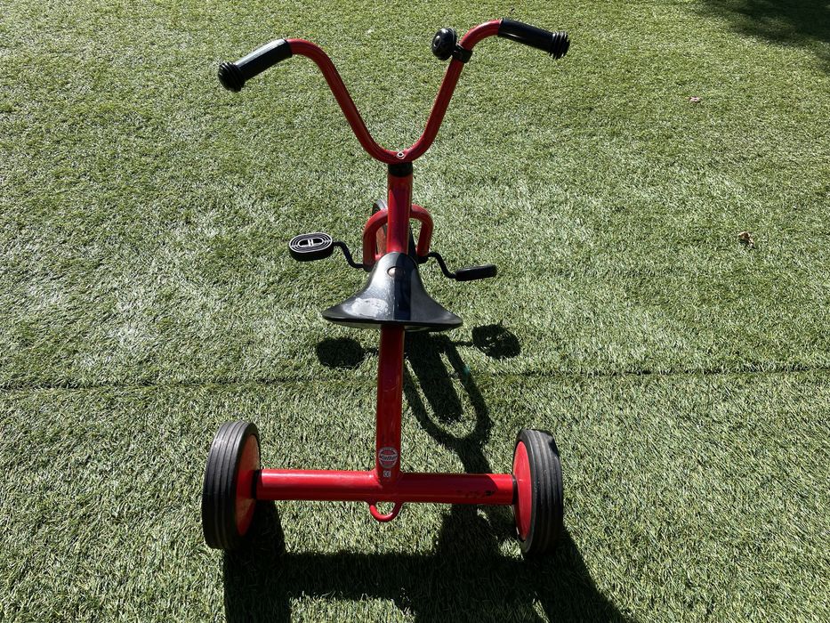 Triciclo modelo antigo