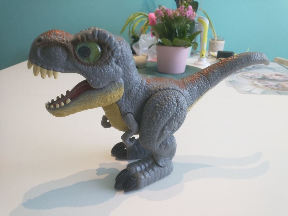 Dinozaur robot dla dzieci