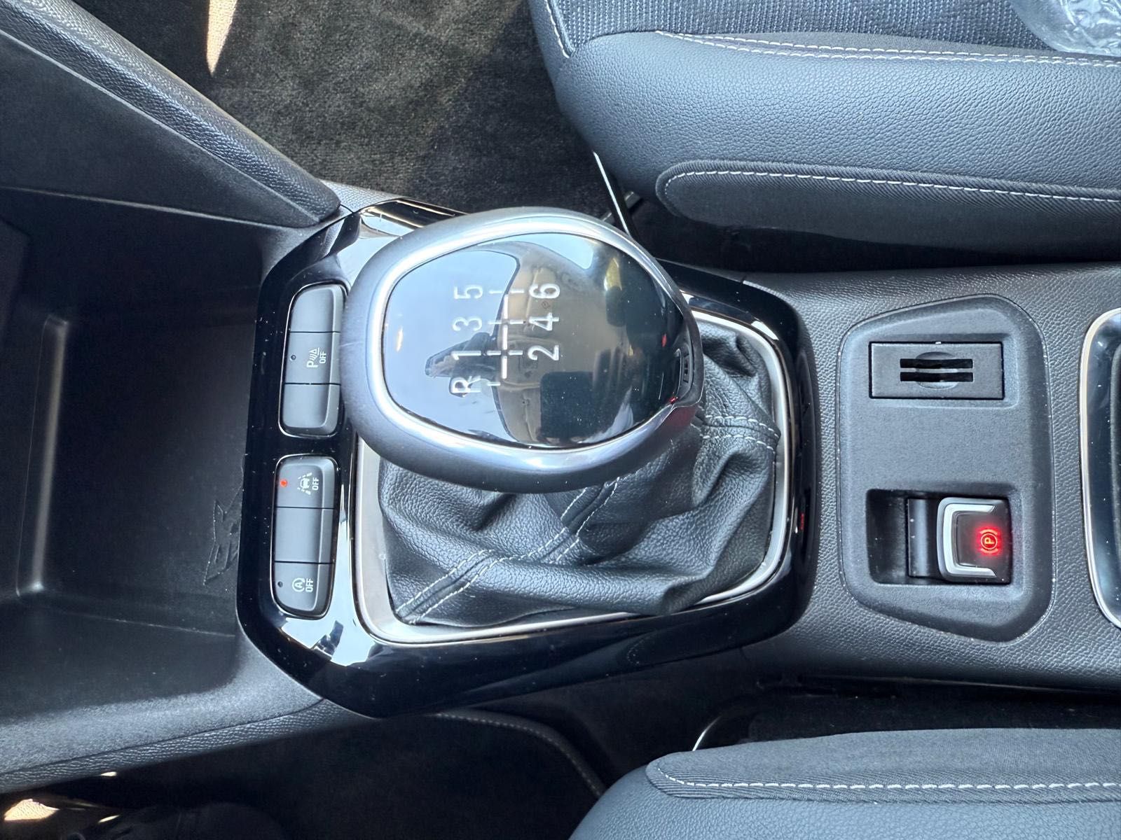 Opel Corsa 1.2 turbo Elegance 2023 - Como Novo