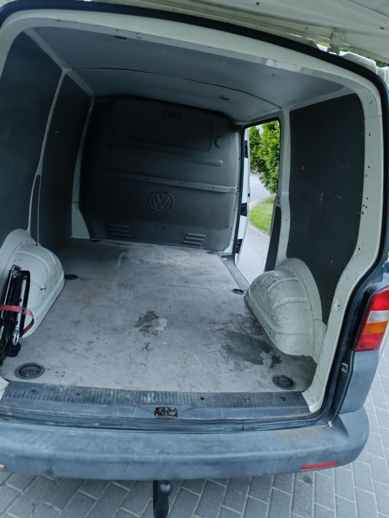 Vw Transporter T5 2,5 TDI 131km automat klima alu kamera cofania