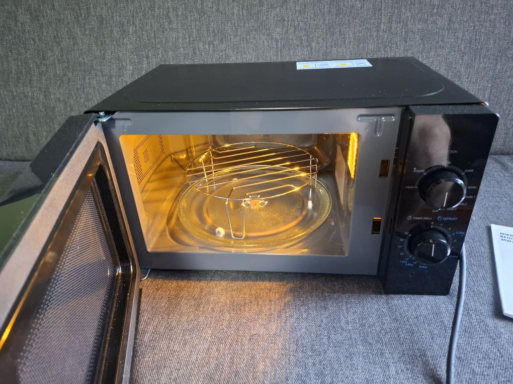 Kuchenka mikrofalowa toshiba mw2-mg20pf czarna
