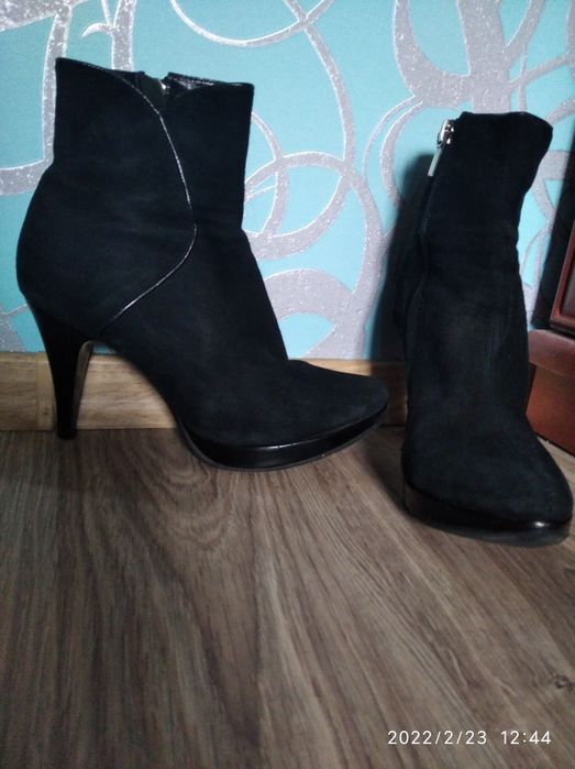 Замшеві ботінки ботільйони полусапожки