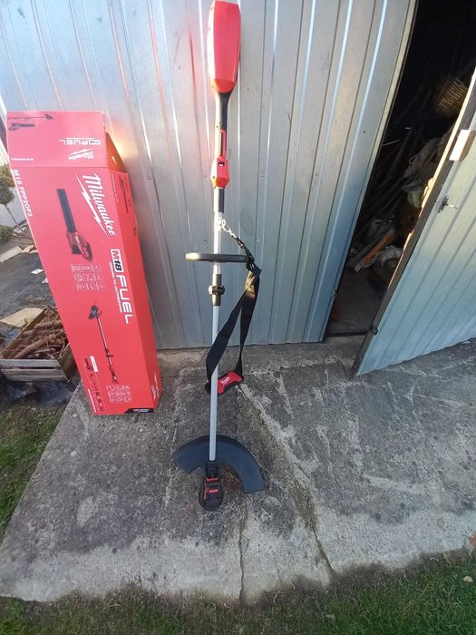 Podkaszarka Milwaukee M18 BLLT-0 AKU 18V (bez akumulatora) plus pas