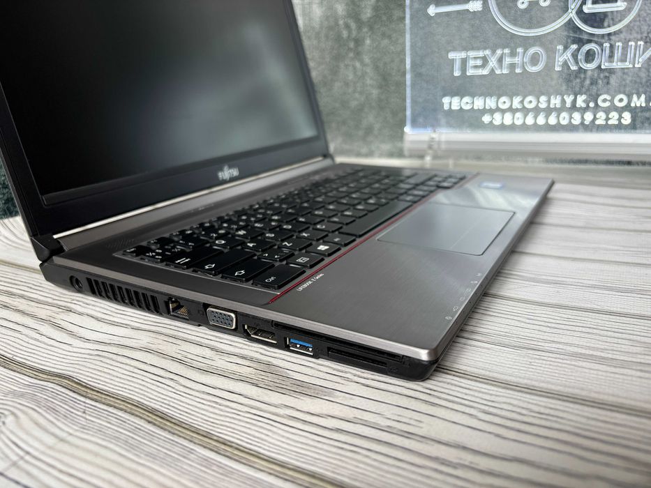 Ноутбук Fujitsu LIFEBOOK E746 14.0"\і5-6200U\опт\SSD\Гарантія 9 міс