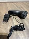 Golarka Philips Series 1000