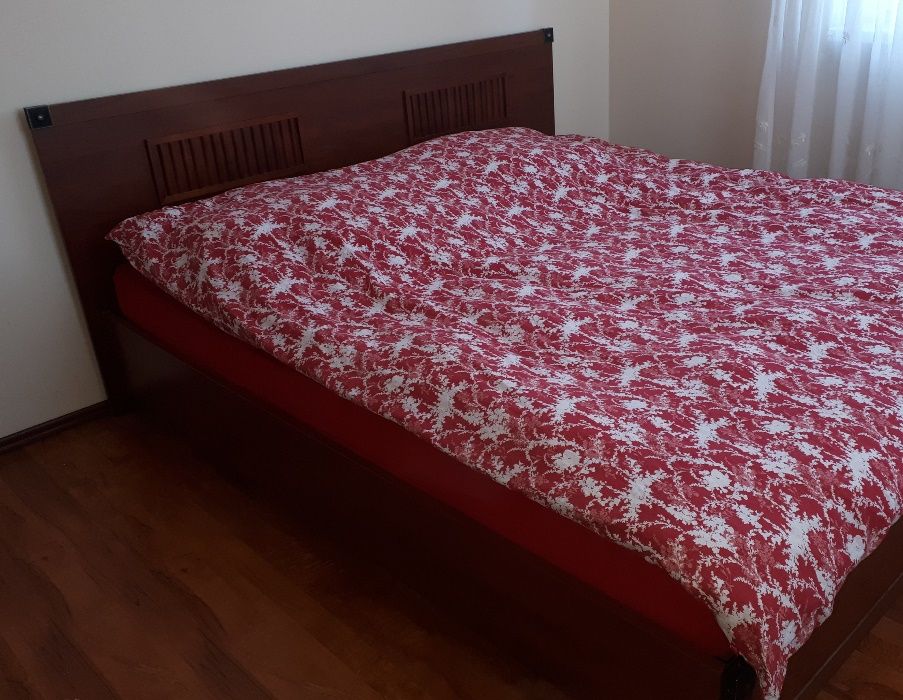 łóżko 180x200 z materacem