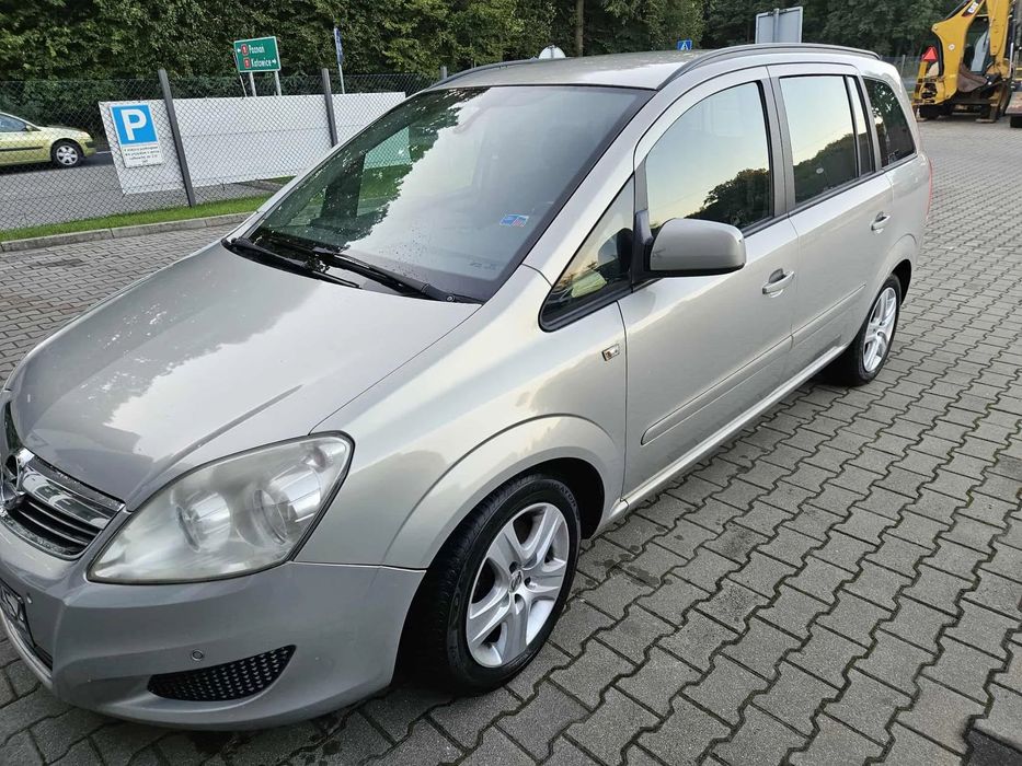 Opel Zafira Opel Zafira B 2009 1.7 cdti 7-osobowy