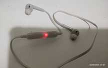 Vendo fones bluetooth desportivos ou casuais, com fio resistente novos