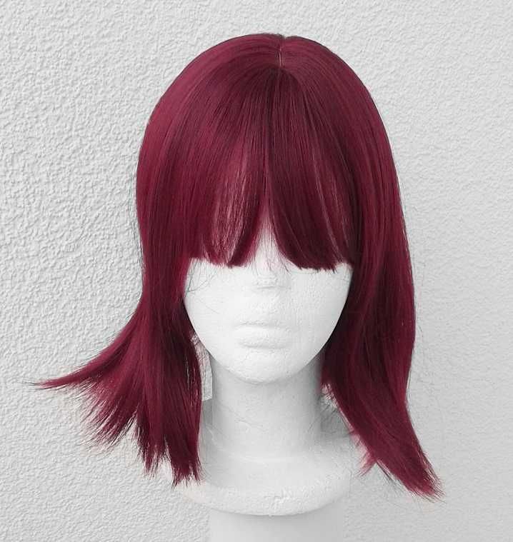 Czerwona ciemna malinowa krótka peruka z grzywką cosplay wig