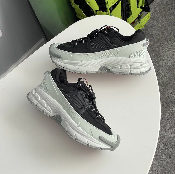 36-45 р кросівки Nike Zoom Vomero 5 Roam Black Light Silver