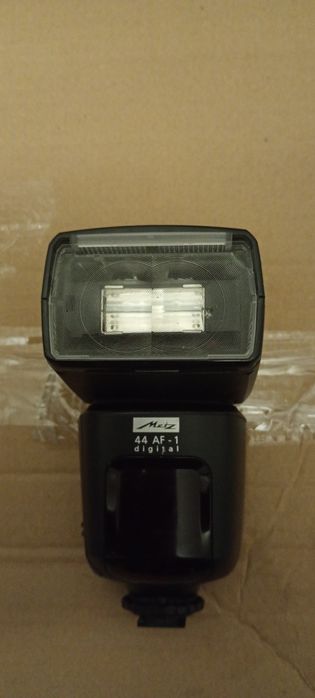 Продается фотовспышка Metz 44 AF-1 Digital — идеально для фотосъемки