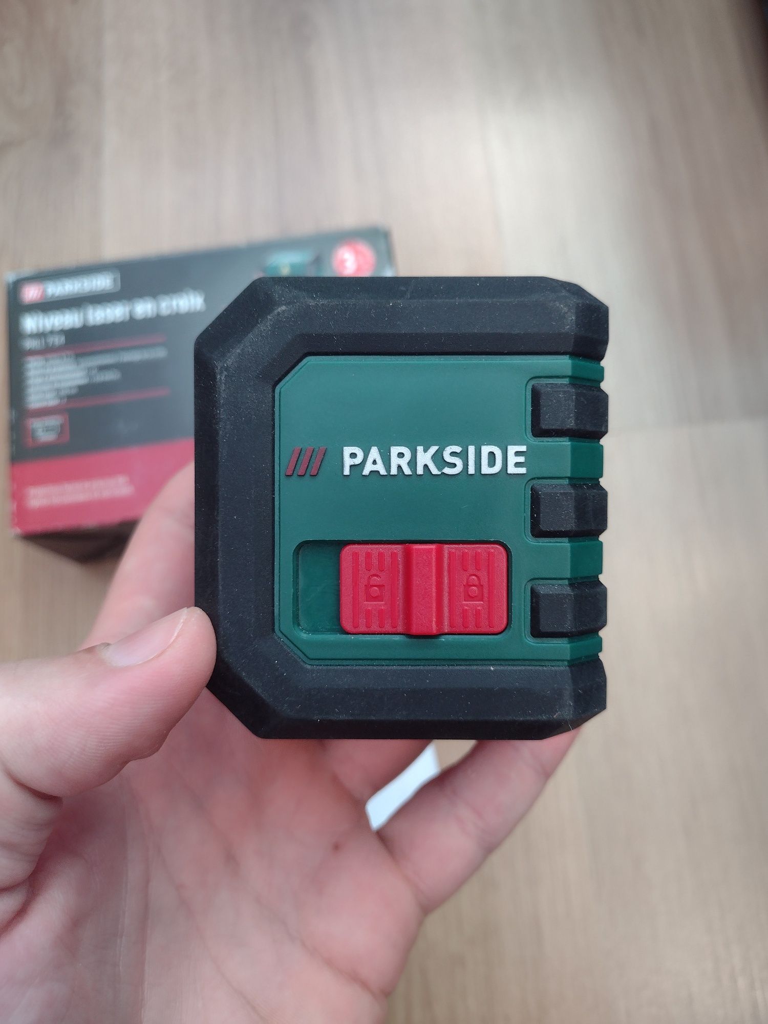 Лазерный уровень Parkside PKLL 7 E4