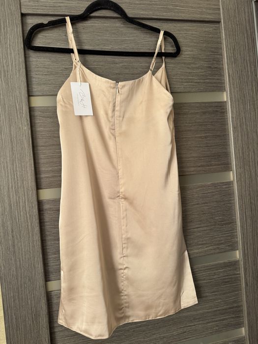 Вечернее шелковое платье