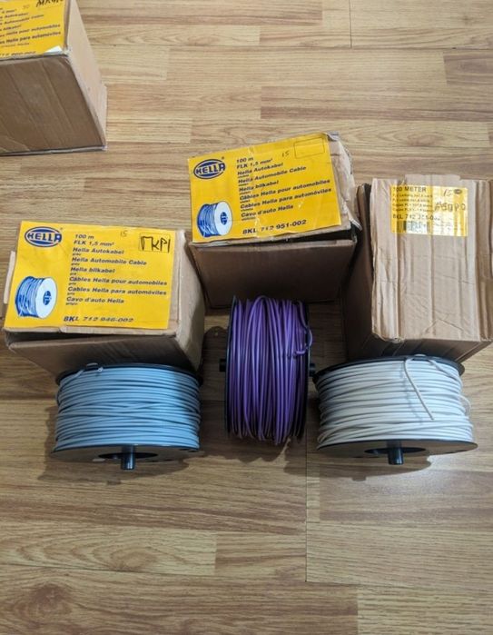 Проводка нова оригінал Hella 2-0.75 / 1-1.5 Italy