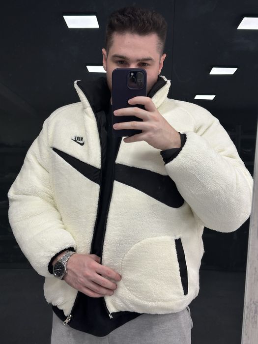 Двостороння куртка Nike