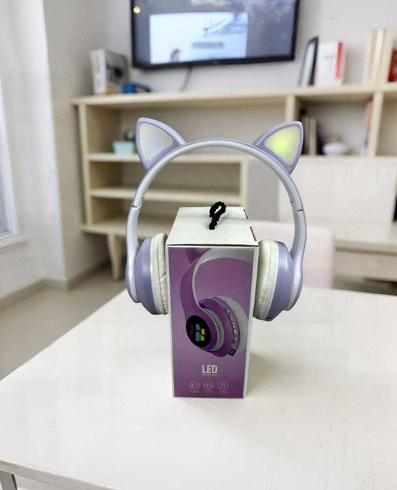 Нові bluetooth навушники з вушками та яскравою led-підсвіткою