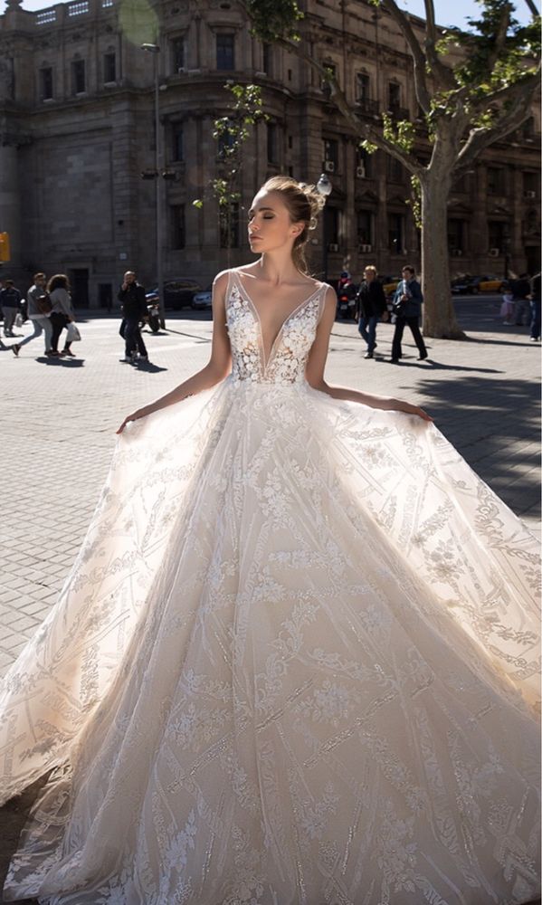 Шикарна весільна сукня Pollardi