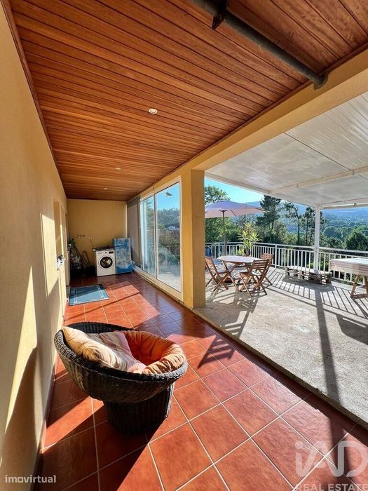 Casa / Villa T2 em Veade, Gagos e Molares de 400 m2