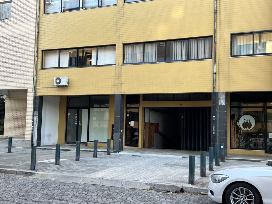 Alugo Lugar de Garagem junto ao hospital da Prelada