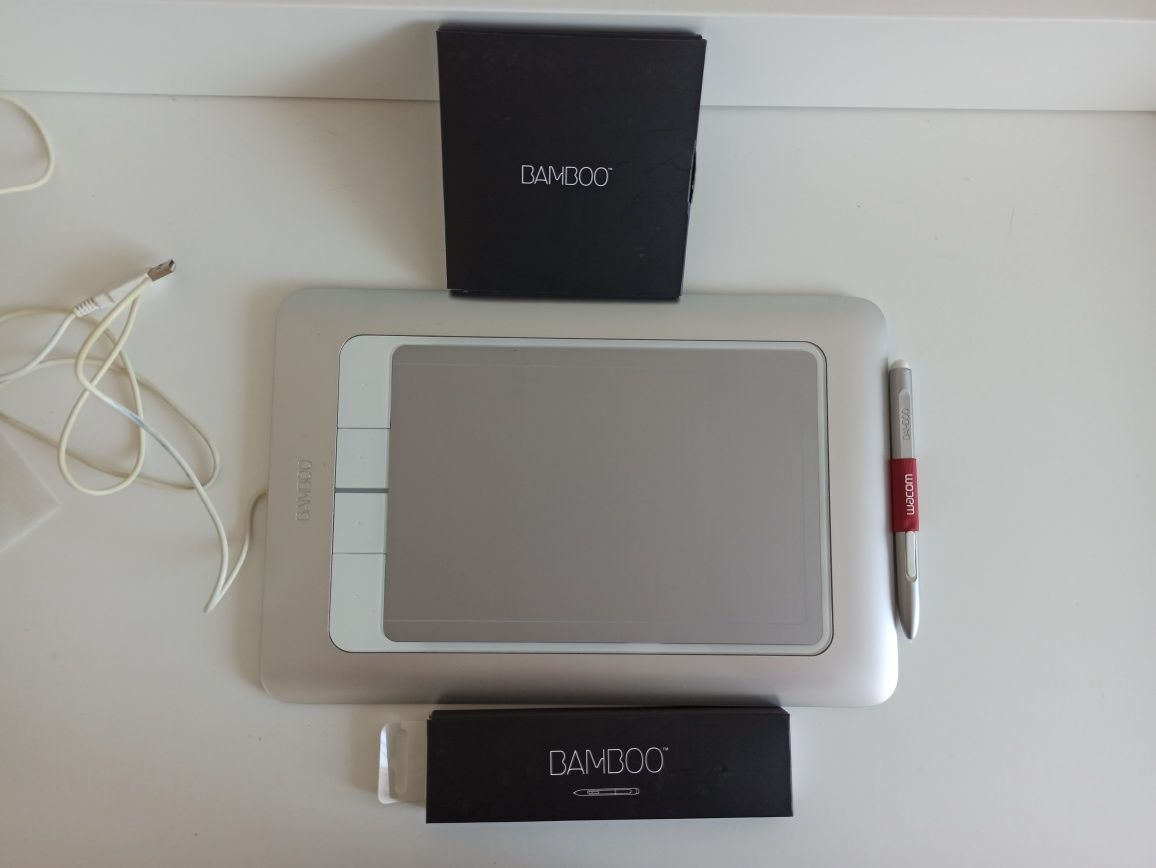 Tablet graficzny Wacom Bamboo Fun rozmiar M, stan idealny + dodatki