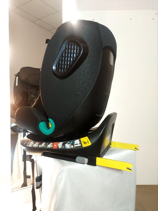 Автокрісло модель 2025 року  CARRELLO REVLON з оновленим Европейським